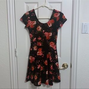 Floral short-sleeve A-Line Dress